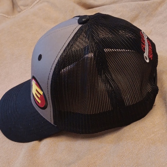 Truckers Mesh Hat New Never Worn Embroidered Front - Picture 5 of 9
